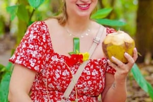 ZANZIBAR: ontdek een kruidenboerderij en zwem met schildpadden in de Salaam-grot