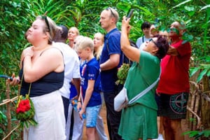 Visita una plantación de especias en Zanzíbar con un guía local