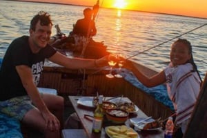 Zanzibar: Dhow-cruise ved solnedgang og Forodhani nattmatmarked