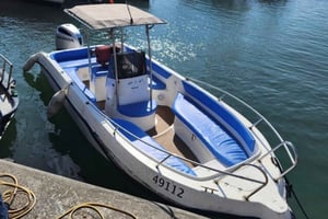 Tel Aviv: Private Boat Rental with Captain for 1 or 2 Hours