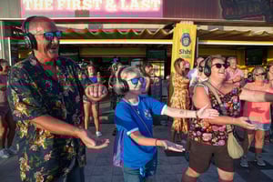 Тенерифе: пешая экскурсия по тихой дискотеке «Mustang Sally's»