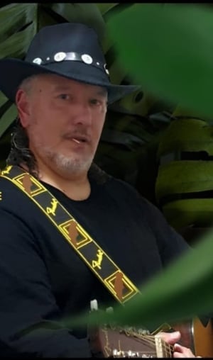 Live musikk med Ricardo på The Anchor Pub Sports Bar