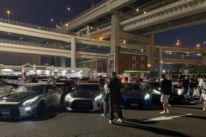 Daikoku Parking Area : JDM car meet tour by a local Japanese