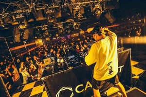 Tokyo: En natt på eksklusive takterrasser og klubber i Japan