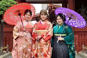 Tokyo: Asakusa Kimono Dressing and Matcha Experience