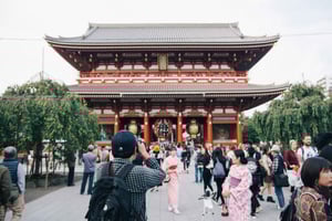 Tokyo: Asakusa Tour with Sensoji Temple, Skytree & Snacks