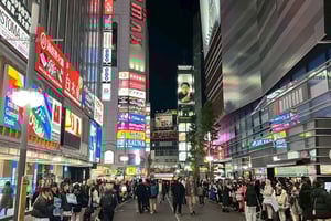 Tokyo Night Walk: Shibuya & Shinjuku Hidden Alleys