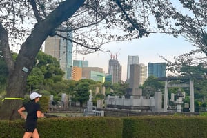 Tokio: prywatny poranny bieg i kąpiel w sento