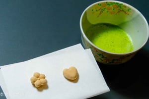 Tokyo: Two Types of Japanese Sweets Making and Tea Ceremony