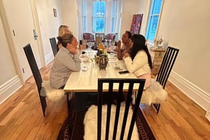 Toronton vaatimattomin viininmaistajaiset