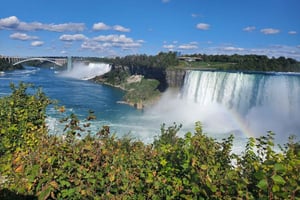 Torontosta pienryhmä, enintään 7 henkilöä – sisältää venekierroksen