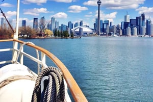 Missä historia kohtaa nykyisyyden: Toronton kävelykierros