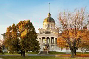 Toronto: Yksityinen päiväretki Kingstoniin kuljettajalla ja oppaalla