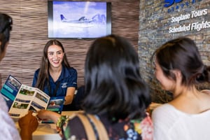 バンクーバー：シティスカイライン遊覧水上飛行機フライト