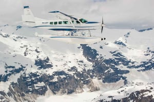 Vancouver: Coastal Mountain Scenic Flight Experience