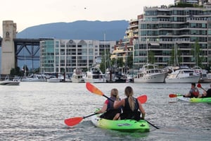 Vancouver: Smooth Classic Kayak Tour