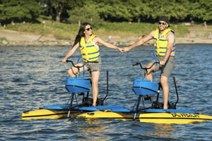 Vancouver: Vesipyörän vuokraus False Creekissä