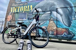 Victoria City Highlights Bike Tour - Hoods & Legends