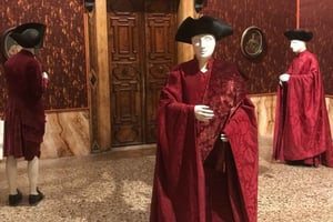 Fabrics and Perfumes in Venice