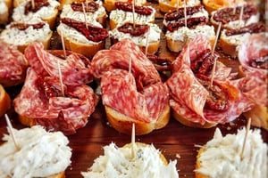 ヴェネツィア中心部のグルメ＆ワインツアー（ミニクルーズ付き）