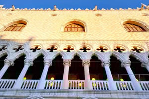 Dogepaladset i Venedig: Hjertet af venetiansk magt