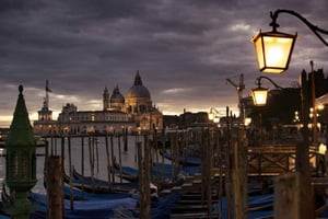 Venice: 2-Hour Private Walking Tour at Night