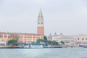Venecia: Línea Azul Alilaguna en el centro de Venecia
