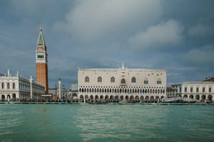 Venedig: Stadsvandring och upplevelse av Muranoglas