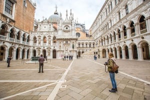 Venetsia: Dogen palatsi Skip-the-Line kiertoajelu vankiloiden kanssa.