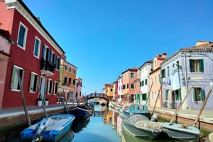 Venice: Murano & Burano Private Boat Tour with Hotel Pickup