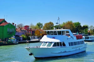 Murano, Burano, Torcello: Tour with Guide & Glass Factory