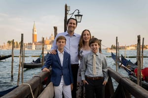 Venice: Private Photoshoot In Gondola