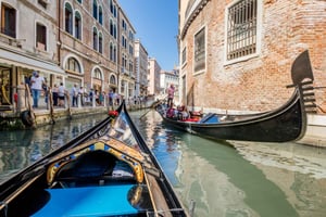 Veneza: Passeio de gôndola partilhada pelo Grande Canal
