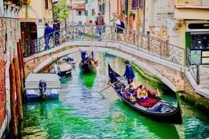 Venecia: Tour a pie y paseo en góndola