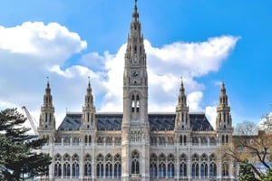 Bratislava: Trasferimento in auto a Vienna o da Vienna a Bratislava