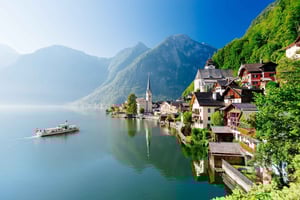 From Vienna: Full Day Trip to Hallstatt and Salzkammergut