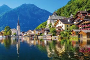 From Vienna: Melk, Salzburg, and Hallstatt Private Tour
