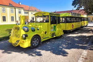 Wien: Billetter til panoramatog for at udforske Schönbrunn Palace