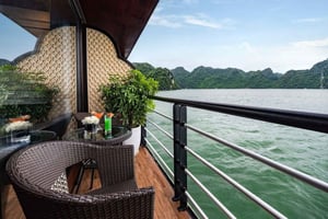 3 päivää: Ha Long–Lan Ha Bay & Ninh Binh 5 tähden risteily