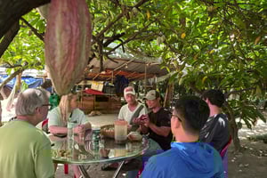 Buon Ma Thuot Bean To Bar Cacao Farm och fabriksrundtur