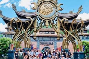 Au départ de Da Nang ou Hoi An : excursion au Golden Bridge de Ba Na Hills