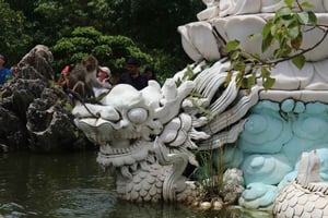 ダナン：五行山、モンキーマウンテン、ビーチツアーをご案内します