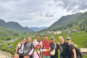 トレッキングアドベンチャー、山、田んぼでサパを探索