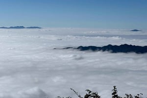 From Hanoi: 2-Day Ta Chi Nhu Trek with Meals & Guide