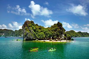 Full day boat trip with Cat Ba's captain Jack