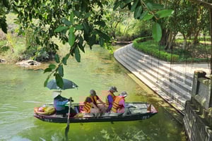 Hanoi: tour di 2 giorni a Ninh Binh e Halong Bay con trasferimento