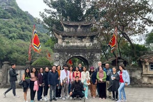 Hanoï : visite en petit groupe de Ninh Binh avec sortie en bateau et déjeuner