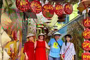 Private Handwerksreise in Hanoi: Weihrauch, Hut, Seidendörfer