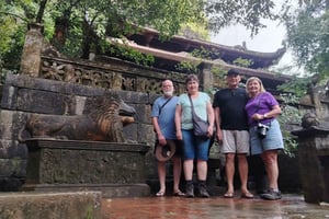 Hanoï : pagode Thay, pagode Tay Phuong, village de la soie de Van Phuc