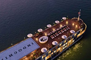 Хошимин: круиз по реке Сайгон с ужином и живой музыкой